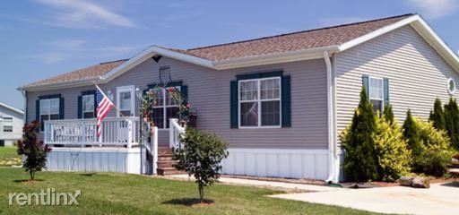 Building Photo - 225 Pebblecreek Dr