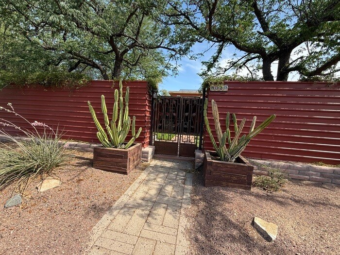 Foto principal - HOUSE FOR RENT