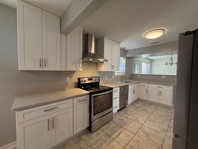 Foto del edificio - Spacious 4-Bedroom Home in Desirable Lee’s Mill! "ASK ABOUT OUR ZERO DEPOSIT"