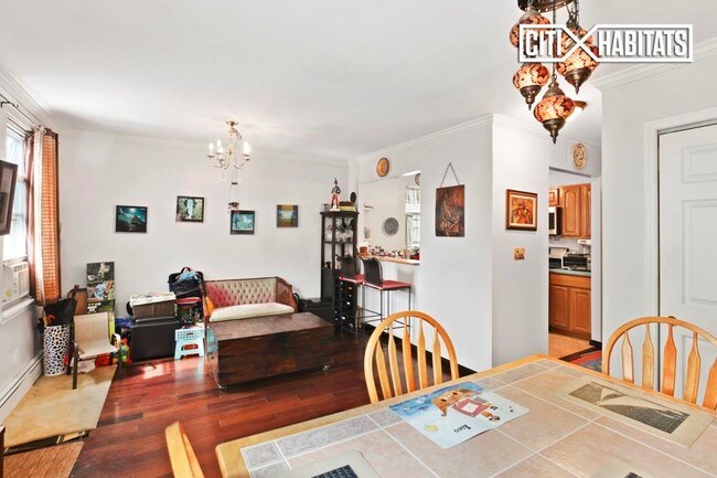 Building Photo - 1016 Herkimer St