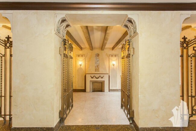 Foto del edificio - 2600 N Kimball Ave