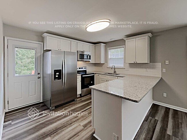 Building Photo - 204 Zircon Ln