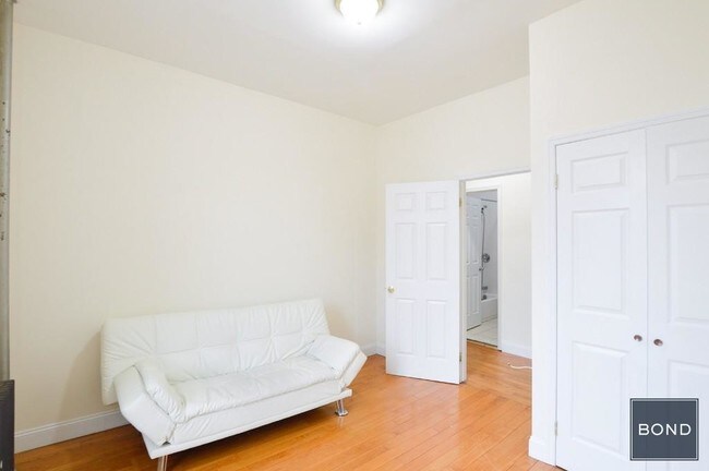 Foto del edificio - 3 bedroom in NEW YORK TN 10027