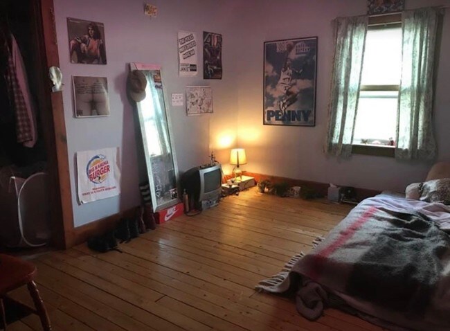 Bedroom 2 - 195 Elmwood Ave
