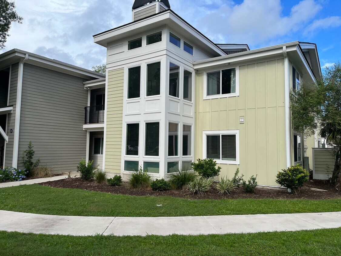 Foto principal - 267 Alexandra Dr