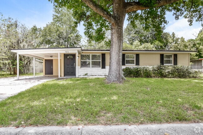 Building Photo - 5816 Sonora Dr W