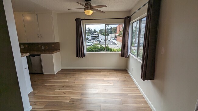 Dining Area - 7721 W Manchester Ave
