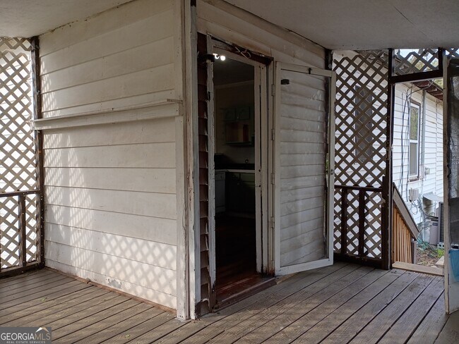 Foto del edificio - 211 Arnco 6th St