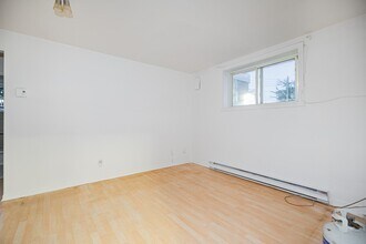 Building Photo - 72 Rue de la Visitation