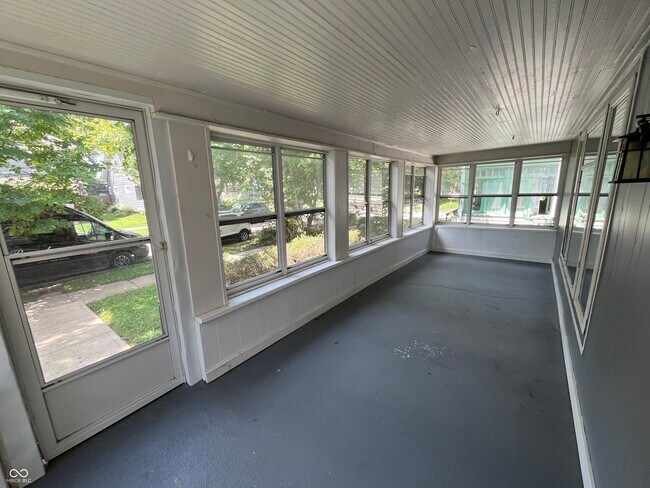 Foto del edificio - 4069 Graceland Ave