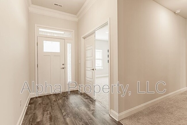 Building Photo - 504 Flying Squirrel Wy
