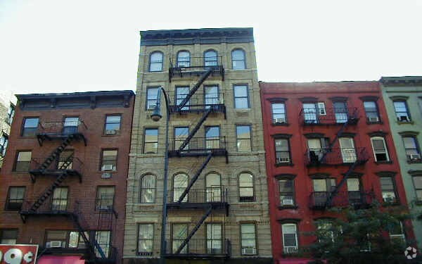 Foto del edificio - 538 E 14th St