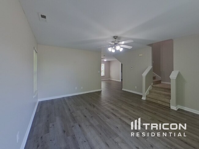 Foto del edificio - 296 Waxberry Ct