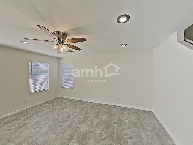 Foto del edificio - 8841 E Portobello Ave