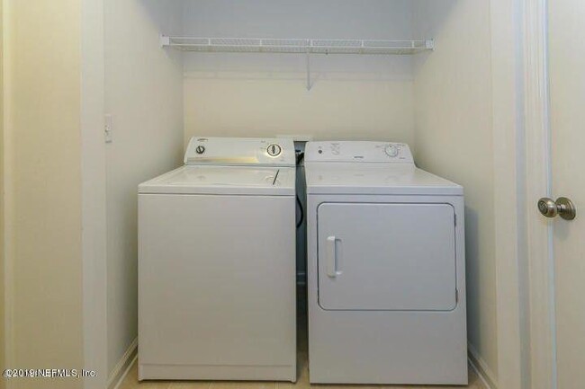 Building Photo - 3 bedroom in St. Augustine FL 32092