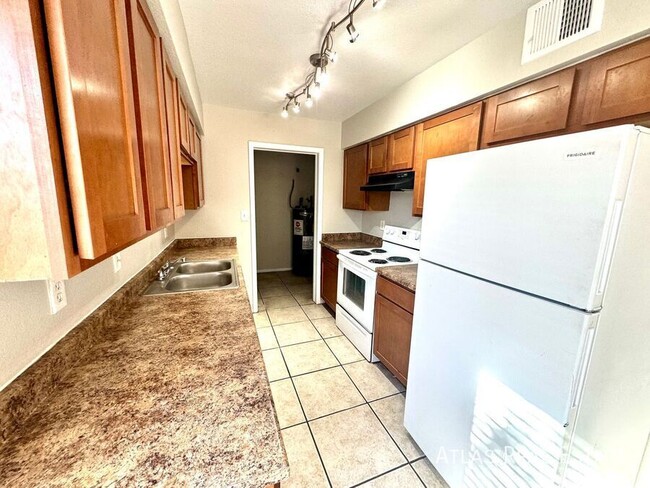 Foto del edificio - ONE MONTH FREE! 2 Bedroom 1 Bath in Mesa M...