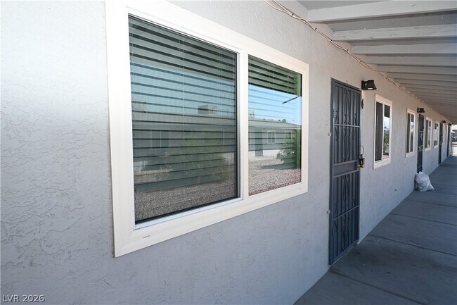 Foto del edificio - 2508 N McCarran St