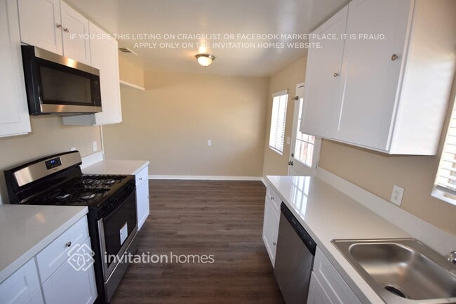Foto del edificio - 4515 N Eastbury Ave