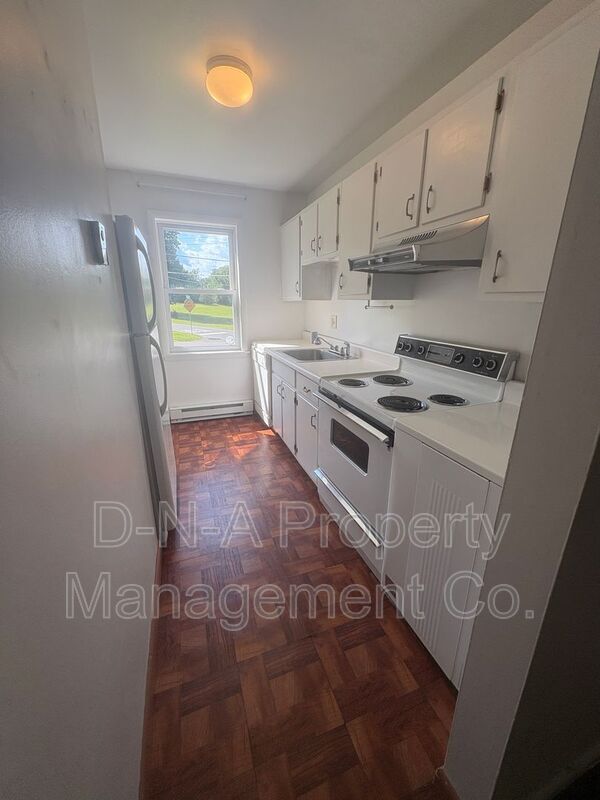 Foto del edificio - 404 Woodcliff Ave