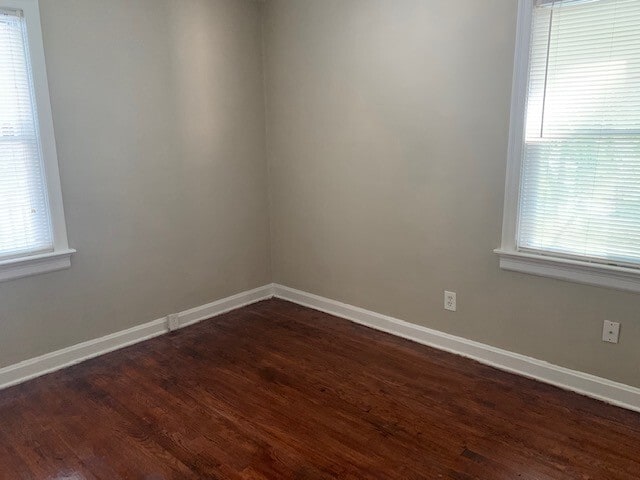 Building Photo - NEWLY REMODELED HOME!