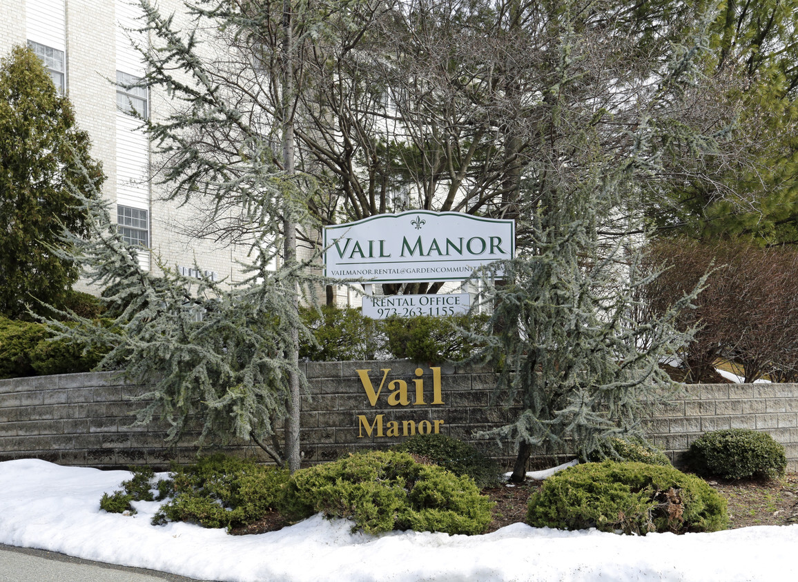 Primary Photo - Vail Manor 55+