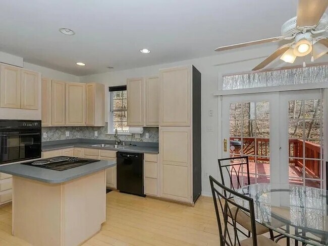 Foto del edificio - 9330 Owings Choice Ct