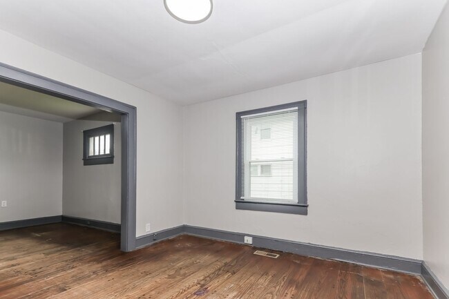 Foto del edificio - Nice 2 Bed 1 Bath Single Family Home!
