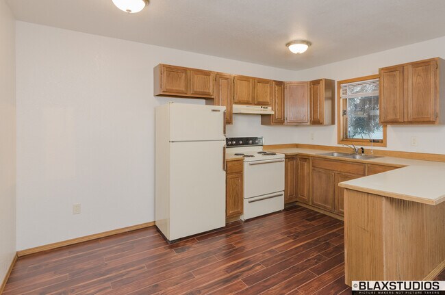 Building Photo - 228 Princess Dr
