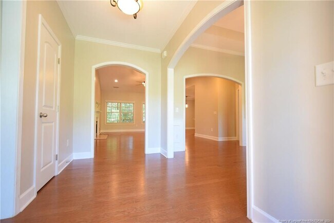 Foto del edificio - 10 Spring Pond Ln