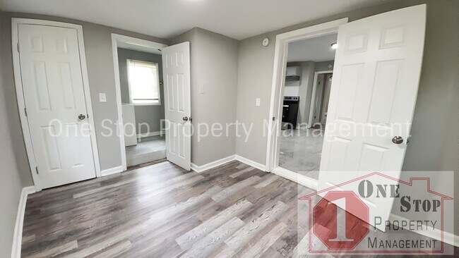 Foto del edificio - Beautiful 4 Bedroom 1.5 Bathroom in Kansas...