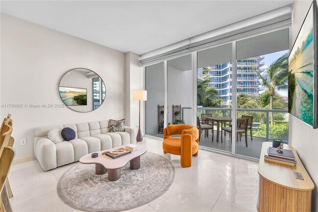 Foto del edificio - 50 South Pointe Dr