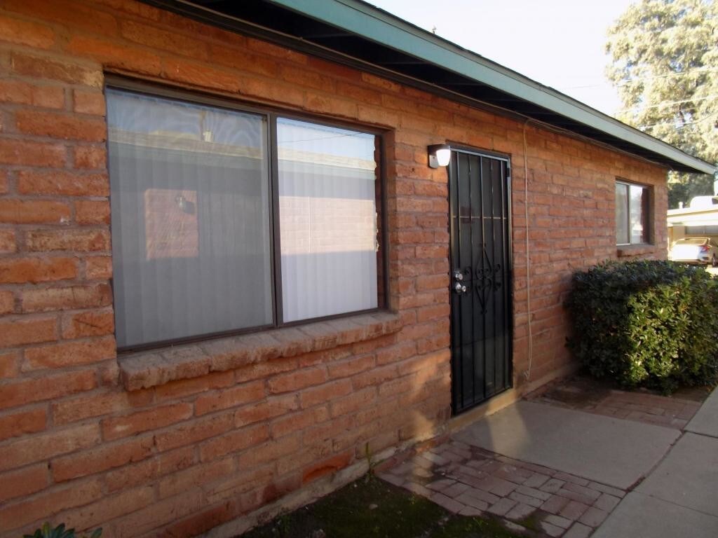 Primary Photo - 902 S Dorsey Ln, #29