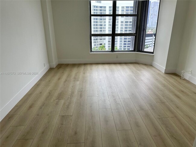 Foto del edificio - 3530 Mystic Pointe Dr