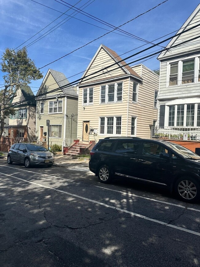 Building Photo - 300 Van Nostrand Ave