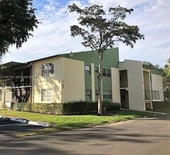 Building Photo - 4113 NW 88th Ave