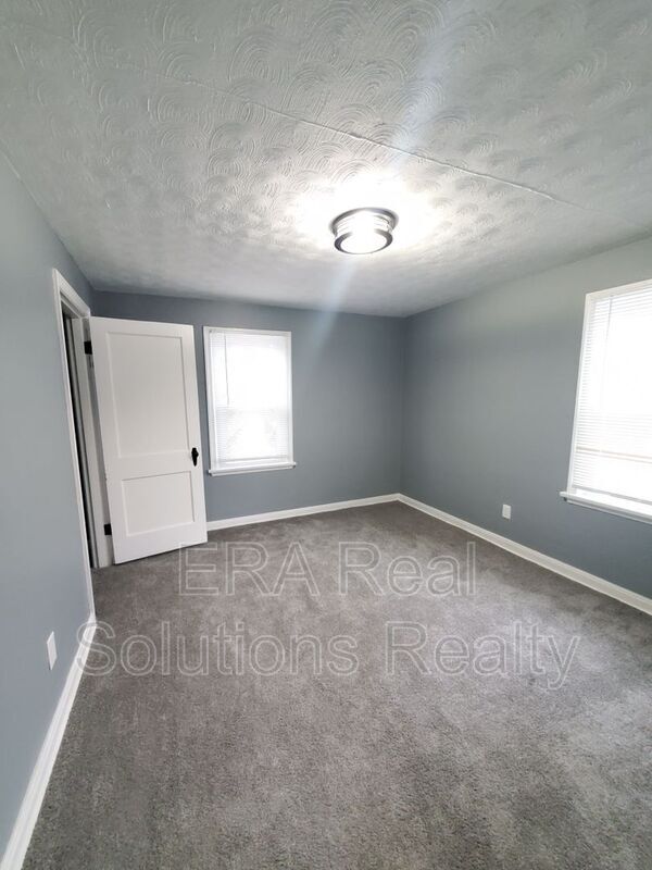 Building Photo - 1062 Geers Ave