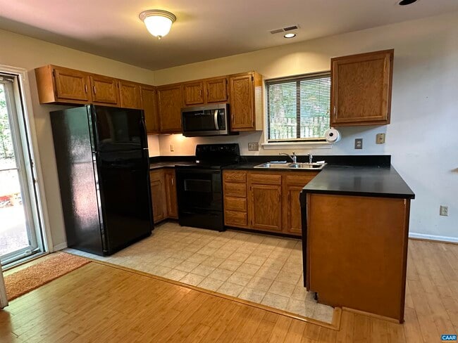 Building Photo - 1704 Bent Tree Ct