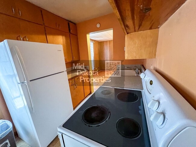 Building Photo - 510 W 4th Ave