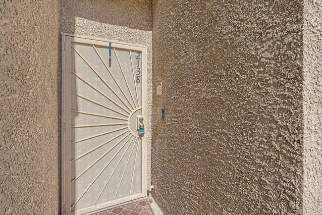 Foto del edificio - 10550 W Alexander Rd