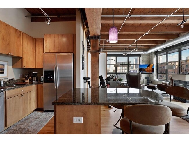 Building Photo - 607 S Washington Ave