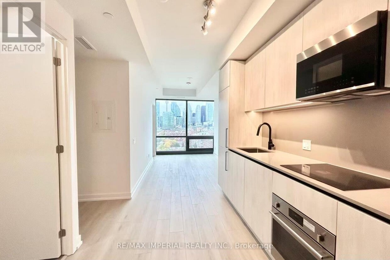 Primary Photo - 35 Parliament St