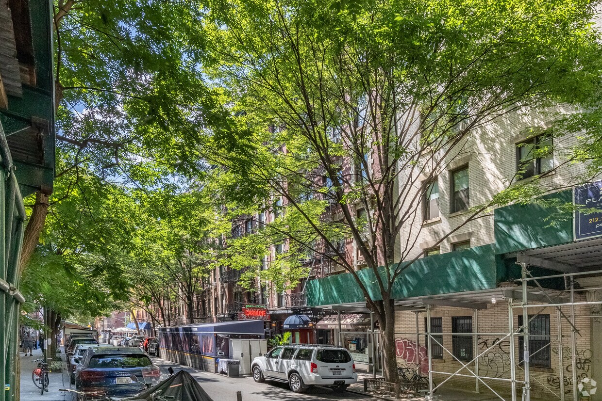Primary Photo - 177-181 Thompson St