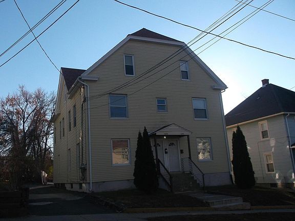 Building Photo - 1391 Worcester St