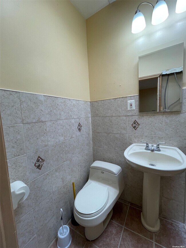 Foto del edificio - 127-07 101st Ave