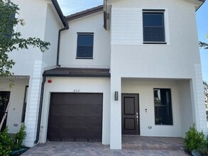 Building Photo - 212 SW 159th Ter