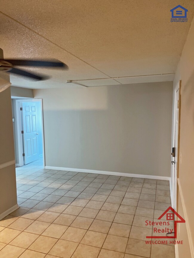 Foto del edificio - 915 S Seminole Dr