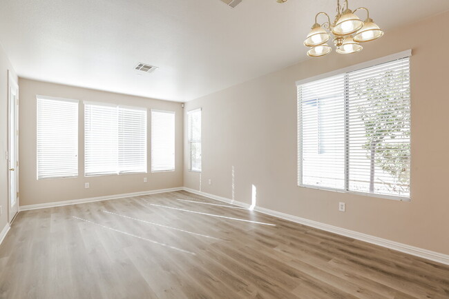 Building Photo - 10223 Villa ARCENO Ave