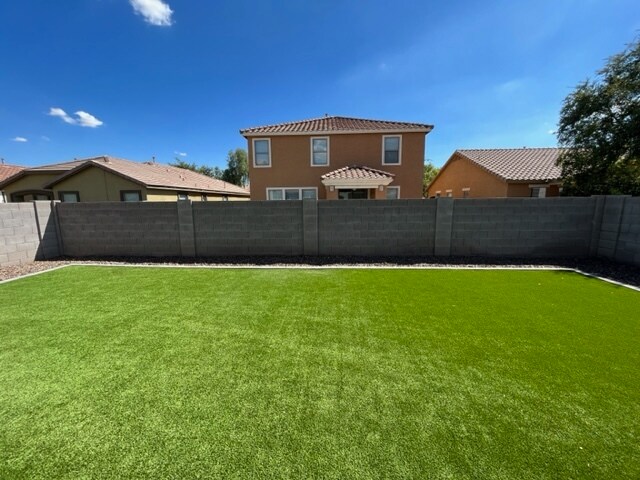 Foto del edificio - 3557 E Terrace Ave