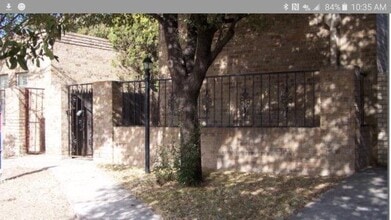 Building Photo - 926 N Lauderdale Ave