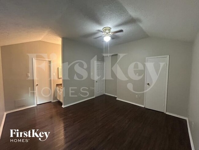 Building Photo - 13526 Hampton Falls Dr